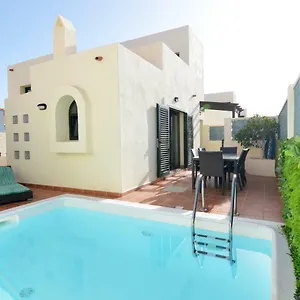 Olympia House Lovely, Close To Town And Beaches With Private Pool & Fast Wifi , Corralejo Spain